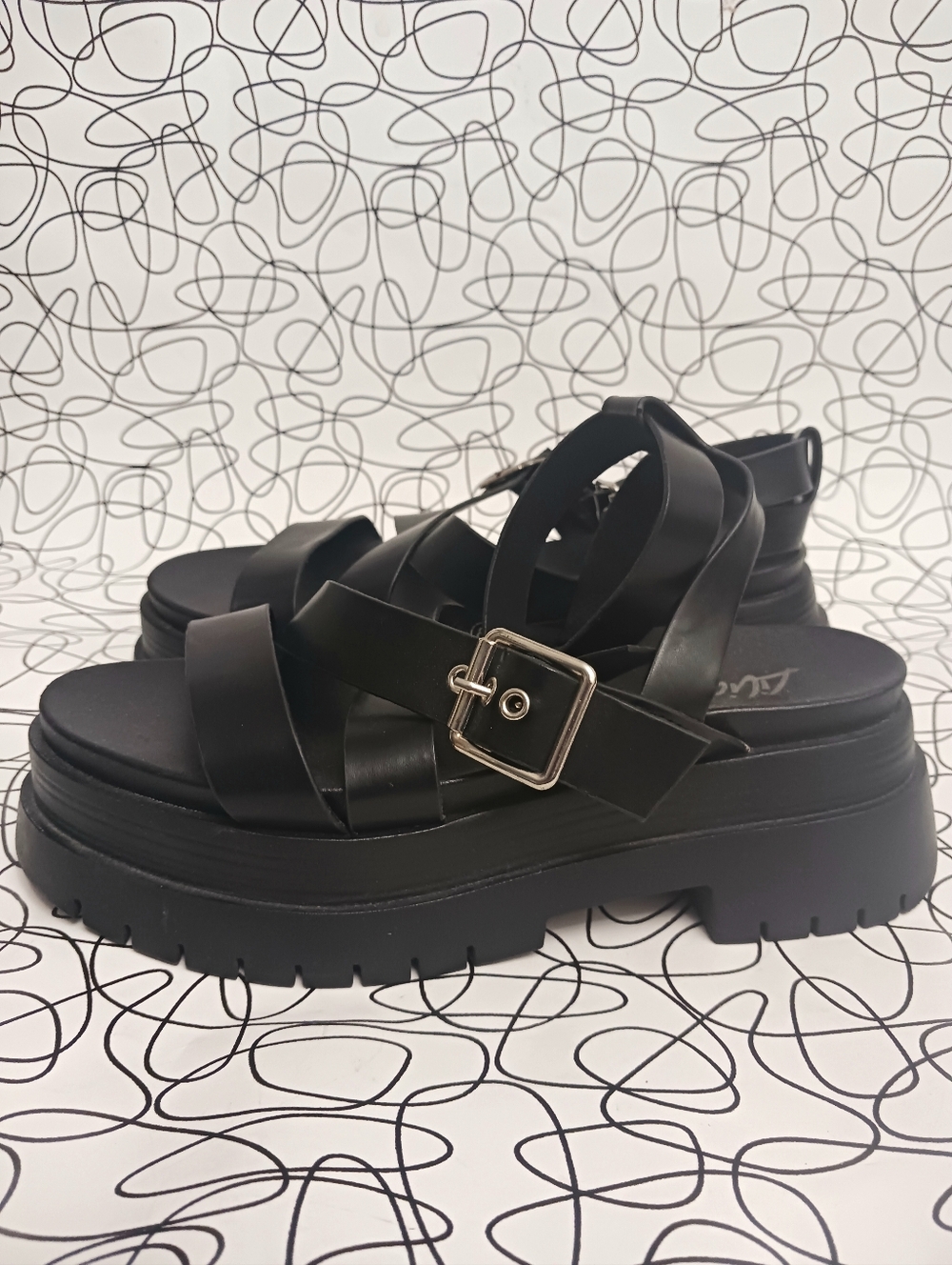 Women's Black Chunky Buckle Platform Sandals Size 8